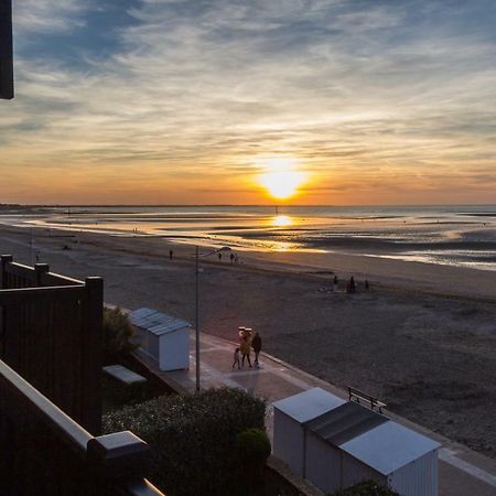Charmant appartement face à la Mer avec balcon Houlgate Extérieur photo