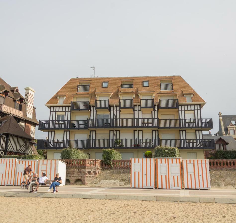 Charmant appartement face à la Mer avec balcon Houlgate Extérieur photo